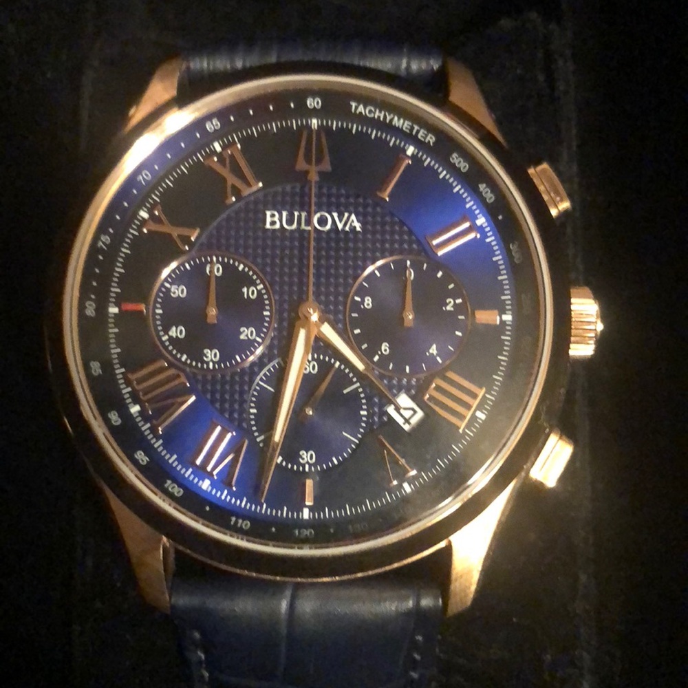 Bulova rose gold watch with clasp clamp - Picture 3 of 5